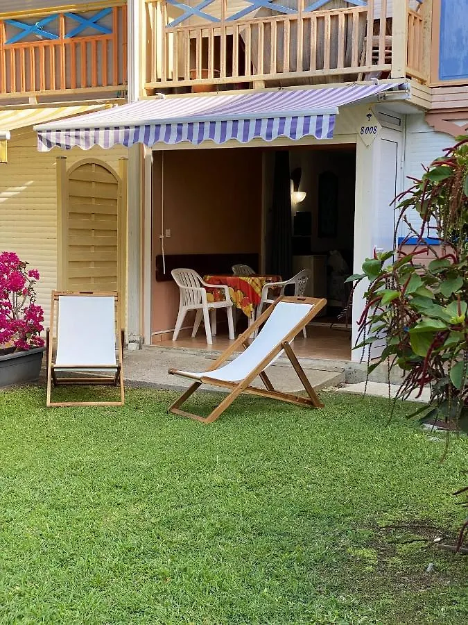 Studio Confortable A Sainte Anne 25 M² Parking Inclus