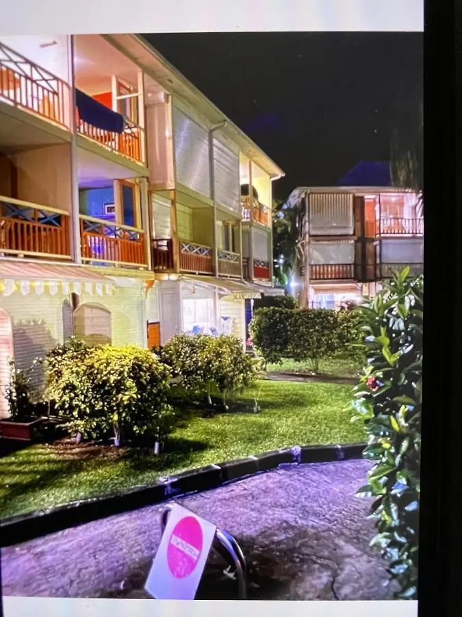 Appartement Studio a Sainte Anne a 130 m de la plage avec terrasse Martinique